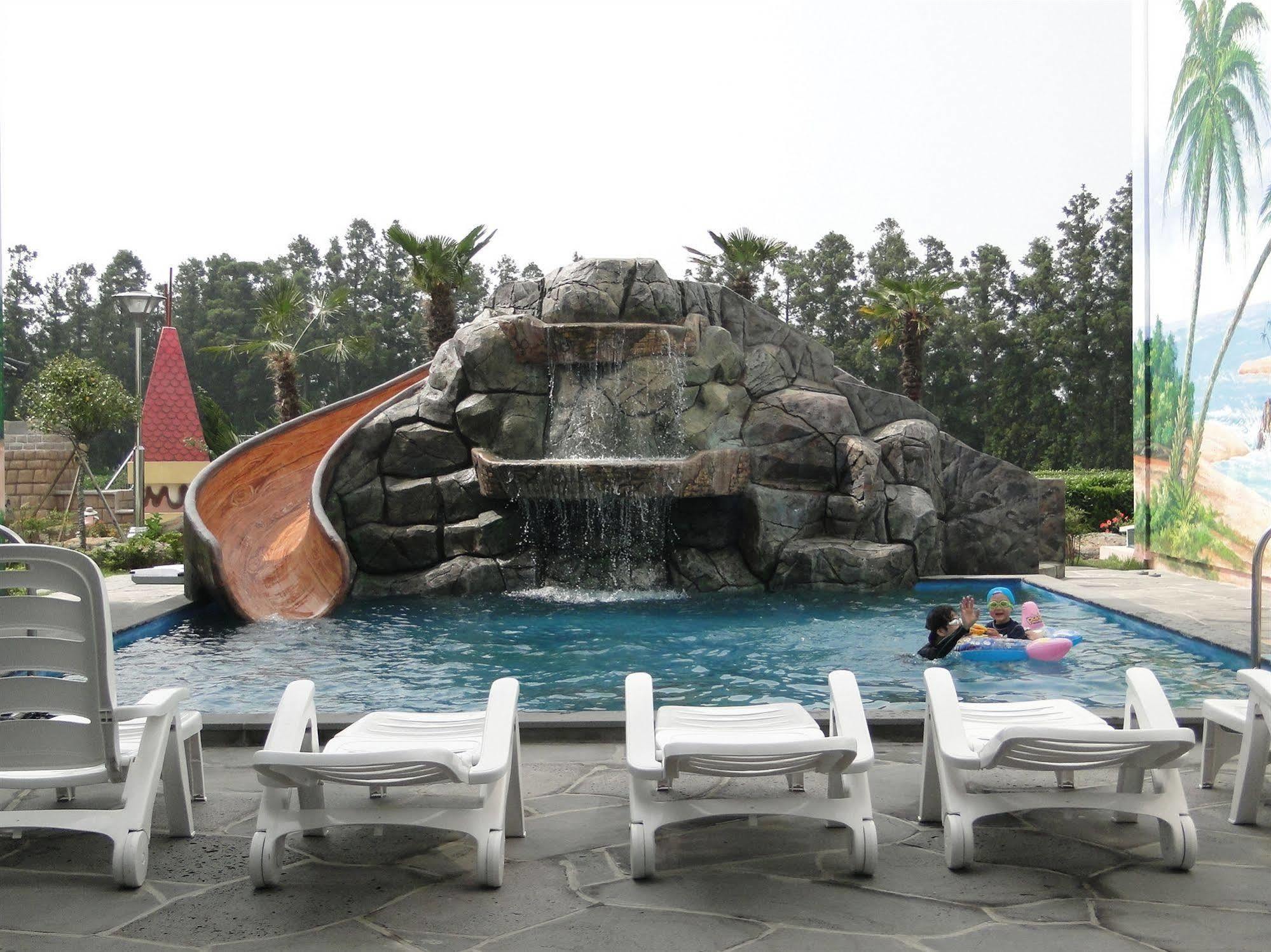 The Seri Resort Seogwipo Exterior foto